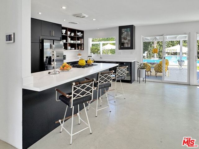 2235 E Paseo Gracia, Palm Springs CA: https://media.crmls.org/mediaz/0f0b079c-fa69-4648-b3e2-ec0a4dd30fa7.jpg