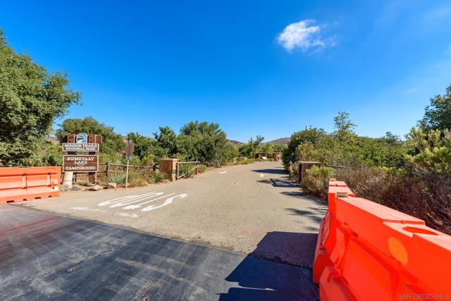8721 Wahl St, Santee CA: https://media.crmls.org/mediaz/0f0b15ce-3d6e-450a-95fb-7e364b179965.jpg