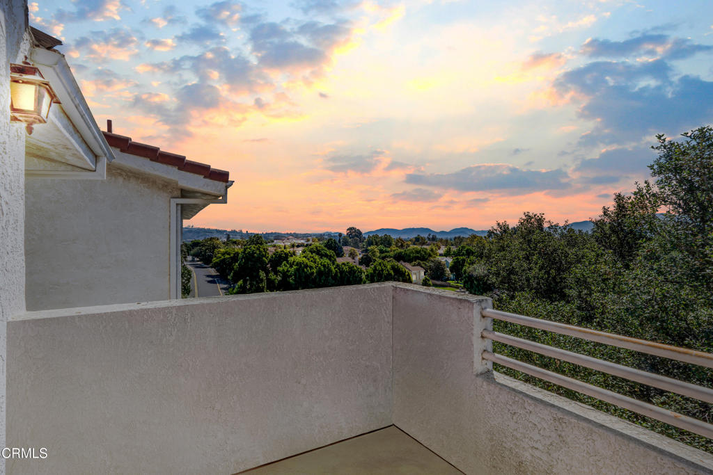 2533 Antonio Drive #302