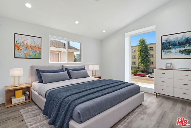 11611 Burbank Boulevard, North Hollywood CA: https://media.crmls.org/mediaz/0f0b9944-6a6e-4e34-a702-31b3ccb2254a.jpg