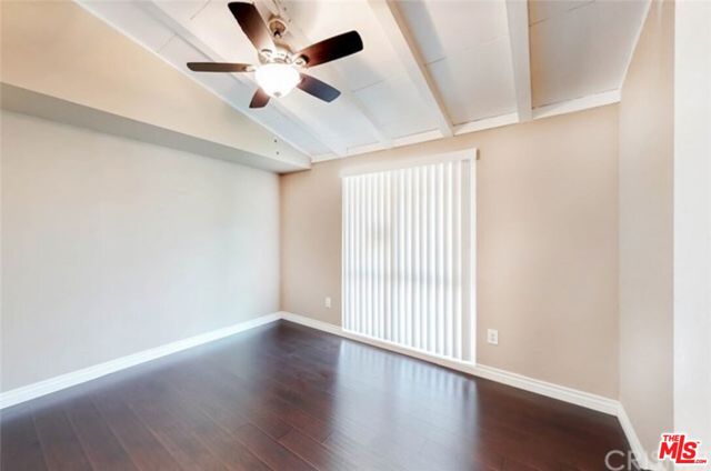6763 Lurline Avenue, Winnetka CA: https://media.crmls.org/mediaz/0f0bad85-cfd3-4135-85a7-0d41db583cf5.jpg