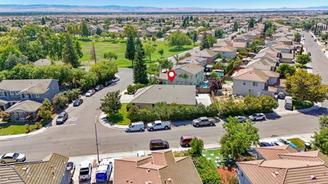 2311 Portifino Street, Manteca CA: https://media.crmls.org/mediaz/0f0bb27b-ed32-4254-87e8-b0c69b5e96d7.jpg