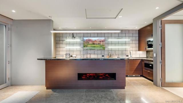 1230 Neptune Ave, Encinitas CA: https://media.crmls.org/mediaz/0f0bbcb2-fdbf-4753-90db-a433e85f6eef.jpg