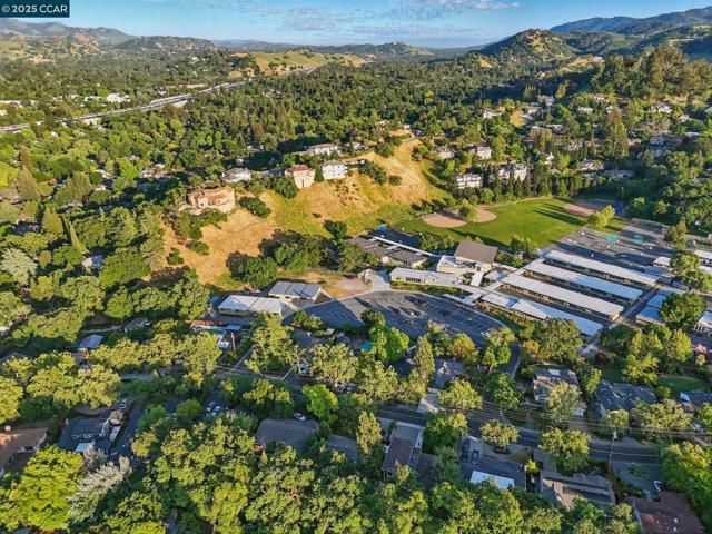 1836 Newell Ave, Walnut Creek CA: https://media.crmls.org/mediaz/0f0e1b2a-9764-4270-abc6-9df6d4e3b48b.jpg