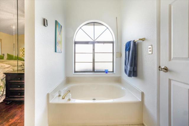 74276 Zircon E Circle, Palm Desert CA: https://media.crmls.org/mediaz/0f0e4a53-d144-4769-97bd-ebed6ac8e255.jpg