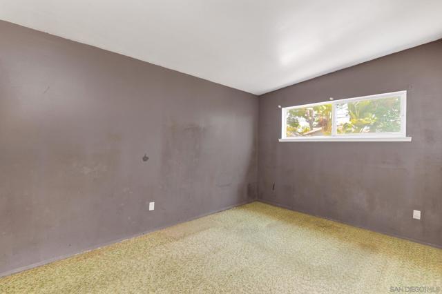 4725 Conrad Ave, San Diego CA: https://media.crmls.org/mediaz/0f0e8788-c6e5-41f6-a8f8-153469793004.jpg