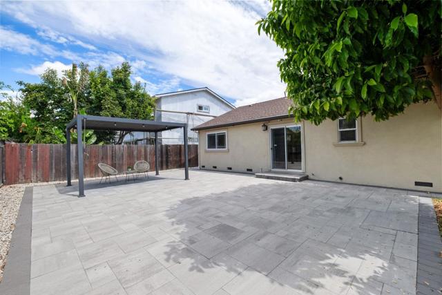 1349 Mich Bluff Drive, San Jose CA: https://media.crmls.org/mediaz/0f0eda9b-d542-46ff-9305-4248ef9c9089.jpg