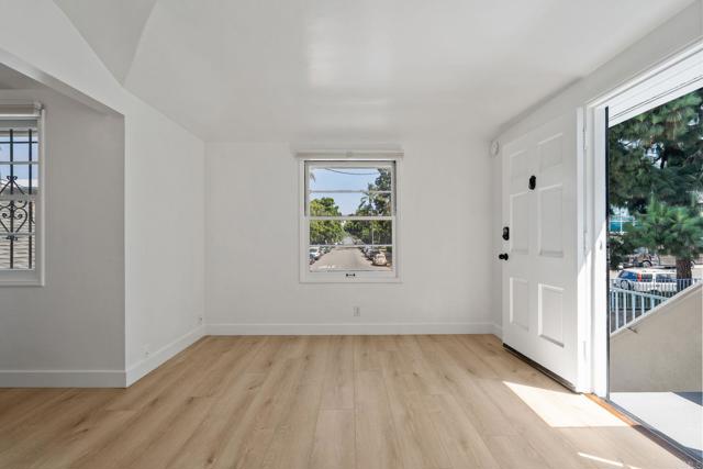 Image 13 of 23 For 211 Walnut Avenue