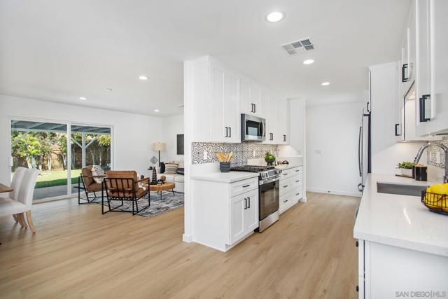 1134 Dearborn Dr, San Diego CA: https://media.crmls.org/mediaz/0f0f5e27-7dfa-4690-8968-a1ba07dfa561.jpg