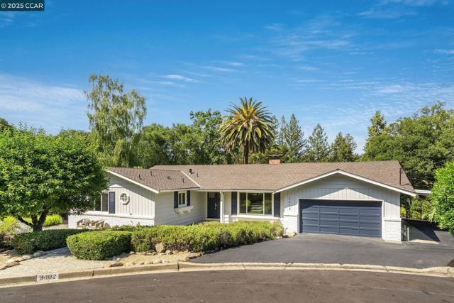 3402 Goyak Dr, Lafayette CA: https://media.crmls.org/mediaz/0f0f83d8-ed9f-409d-828a-0a56cac7e75e.jpg
