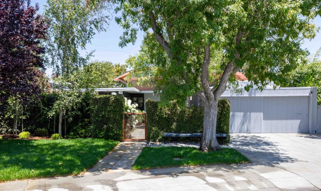3865 Mumford Place