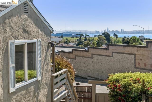 Image 28 of 37 For 1516 Merced St