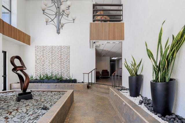 110 Park Road, Burlingame CA: https://media.crmls.org/mediaz/0f119eb6-1085-4010-bcc1-cb3eb9b2b270.jpg