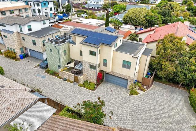 295 Chinquapin Ave, Carlsbad CA: https://media.crmls.org/mediaz/0f11c95a-f51c-4580-aa6b-176f65aaf995.jpg
