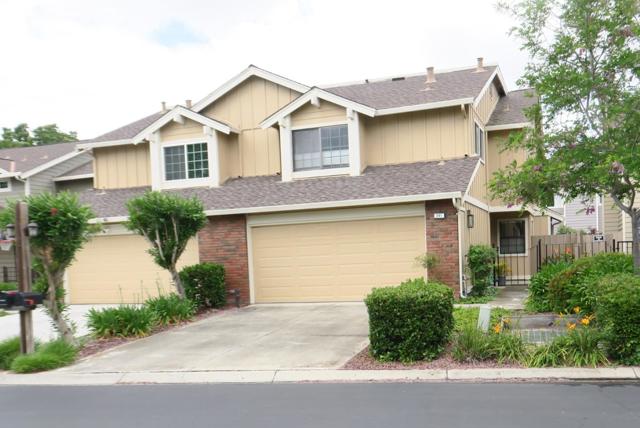 291 Klamath Road, Milpitas CA: https://media.crmls.org/mediaz/0f12c3ad-3a5d-49a9-b95a-fde2f98d3e17.jpg