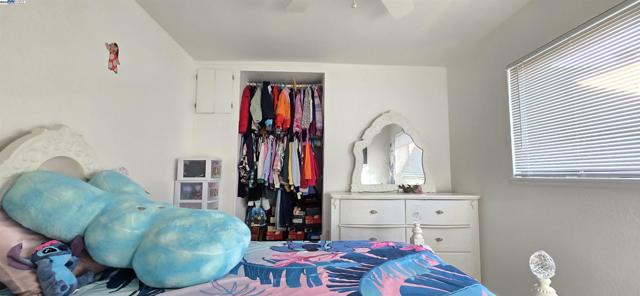 1661 Minnesota St, Fairfield CA: https://media.crmls.org/mediaz/0f1367ce-27c4-43cc-813a-59309c2cff90.jpg