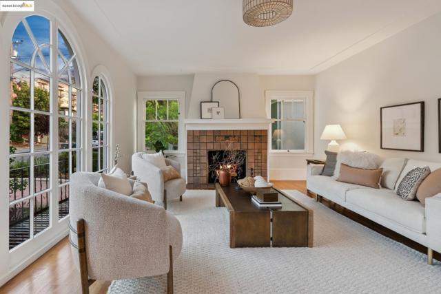 5429 Belgrave Pl., Oakland CA: https://media.crmls.org/mediaz/0f148f4b-d89b-49ed-ab31-cf405a9417d0.jpg