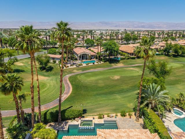 79015 Via San Clara, La Quinta CA: https://media.crmls.org/mediaz/0f14d045-0f41-488b-9e71-18694a363f94.jpg