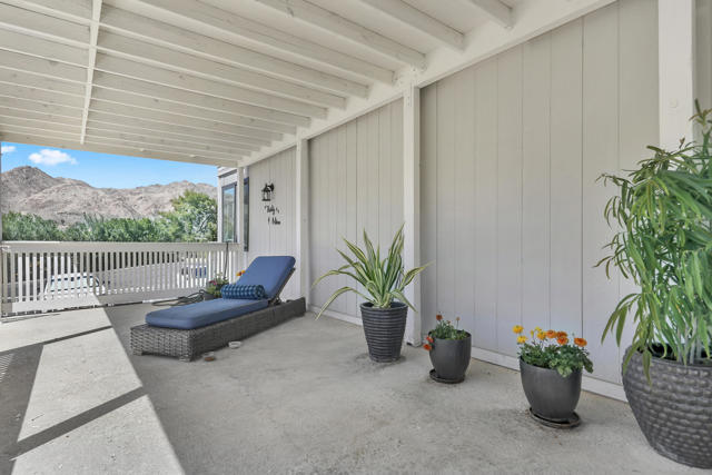 39 Country Club Drive, Palm Desert CA: https://media.crmls.org/mediaz/0f1519e0-41c3-4a9e-a18c-07351932f7c2.jpg
