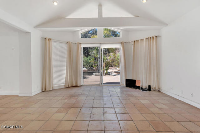 11923 Barranca Rd-HsHProd-41