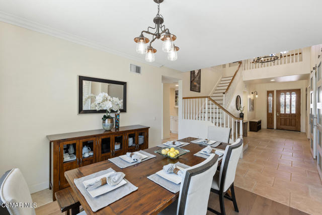 688 Via Vista Thousand Oaks CA-large-013