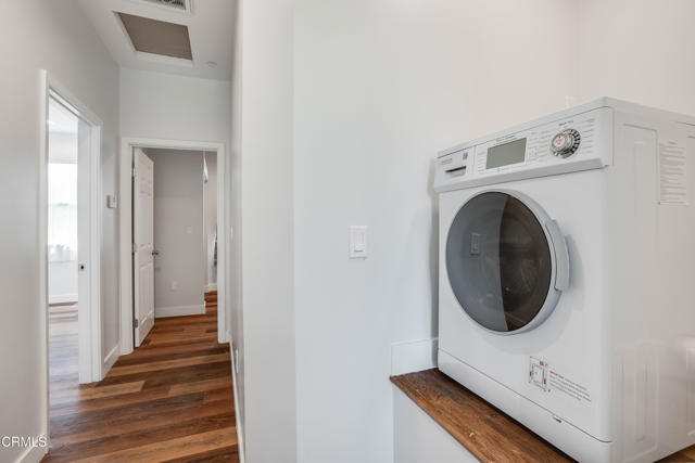 300 E Alhambra Road, Alhambra CA: https://media.crmls.org/mediaz/0f165aaf-ac06-47fc-a8f8-887ec7ffe4c4.jpg
