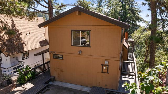 Image 3 for 775 W Victoria Court, Lake Arrowhead, CA 92352