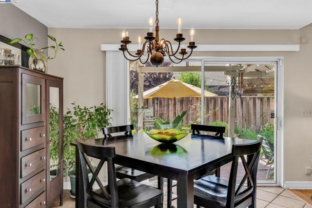 5473 Rainflower Dr, Livermore CA: https://media.crmls.org/mediaz/0f16ac5c-1a22-4bb7-bac8-25de229979f9.jpg