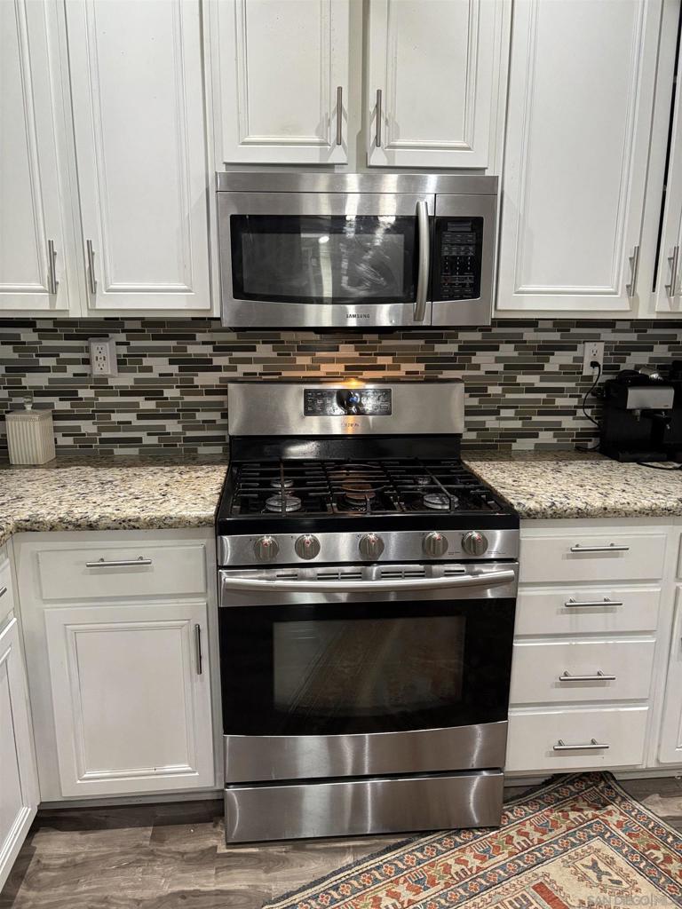 16934 Laurel Hill Ln - photo 15