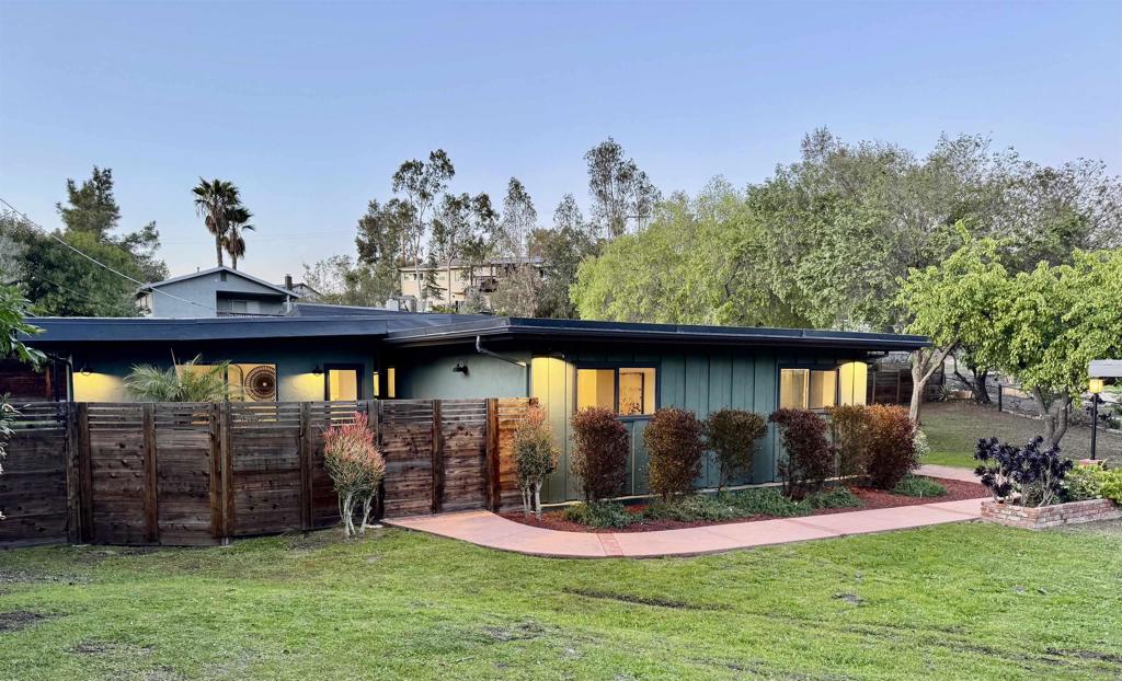 1200 Pine Dr