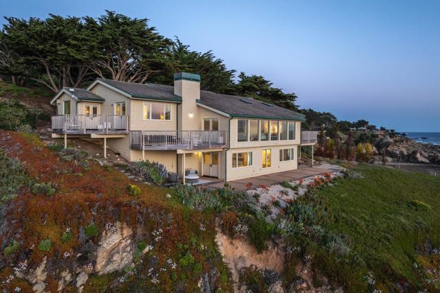 30530 Aurora Del Mar, Carmel CA: https://media.crmls.org/mediaz/0f189138-3836-4f04-accf-cb0811408d5e.jpg