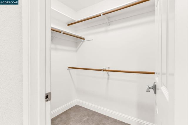 440 Canyon Woods Pl, San Ramon CA: https://media.crmls.org/mediaz/0f19a4b5-a5b1-4bac-8c35-9115495b6aaf.jpg