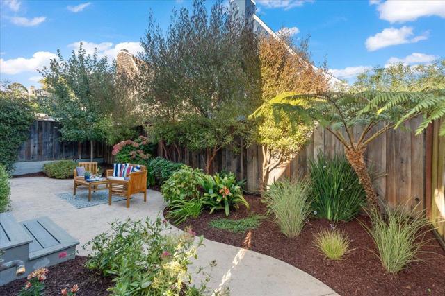440 Lago Lane, Santa Cruz CA: https://media.crmls.org/mediaz/0f19bbb9-e388-4b4a-89a1-68538540d2fd.jpg