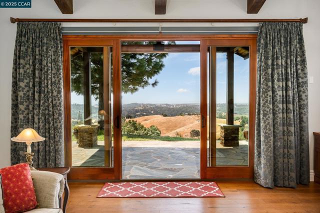 15000 Tyler Road, Fiddletown CA: https://media.crmls.org/mediaz/0f19d699-f393-4264-b195-3ca4005a40ed.jpg