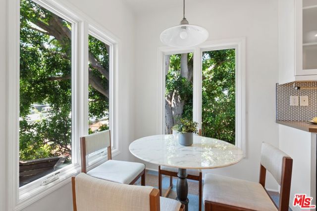 2116 Princeton Avenue, Los Angeles CA: https://media.crmls.org/mediaz/0f19fdd1-3e7b-4023-9b27-45e84fd12d22.jpg