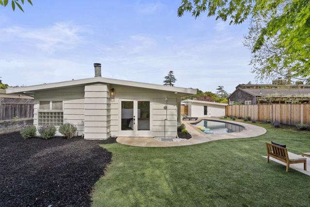 329 San Rafael Avenue, Belvedere CA: https://media.crmls.org/mediaz/0f1a633a-ed45-4f2e-af3b-2eea5814ada2.jpg