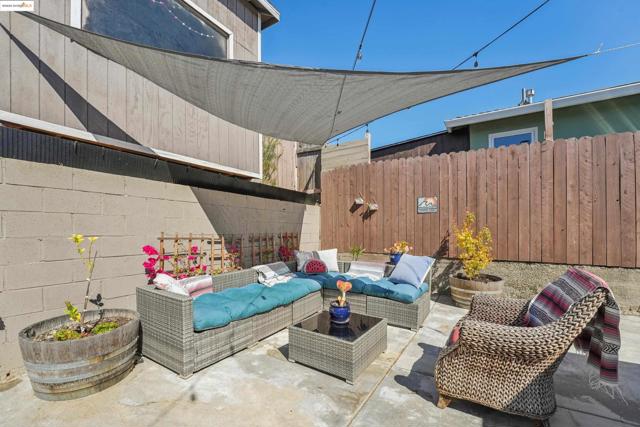 17324 Ehle St, Castro Valley CA: https://media.crmls.org/mediaz/0f1b27c5-3242-401d-850a-38403a8cef6f.jpg