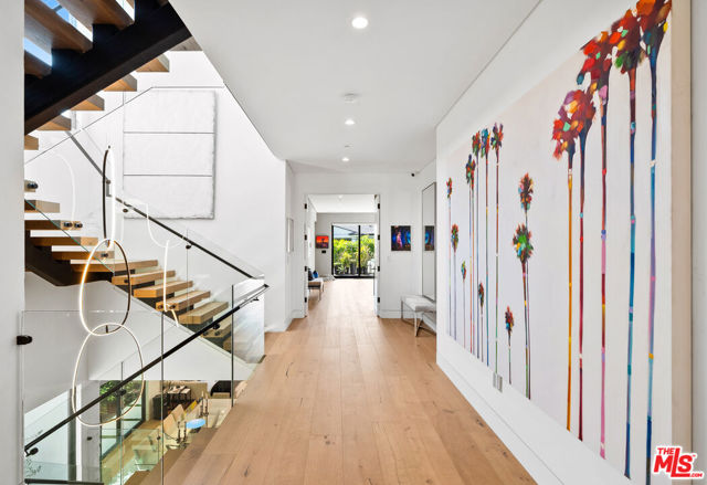 849 N Spaulding Avenue, Los Angeles CA: https://media.crmls.org/mediaz/0f1b4e79-7af6-4ca8-acd5-b9e1bfe42faf.jpg