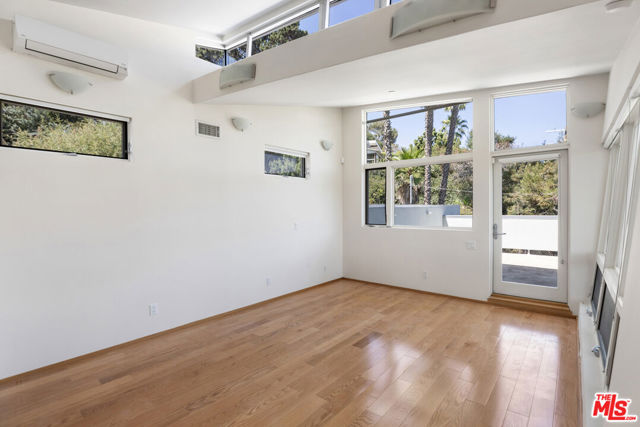 1801 Baxter Street, Los Angeles CA: https://media.crmls.org/mediaz/0f1bdf80-bc82-4a8d-8048-1ab586cb73eb.jpg