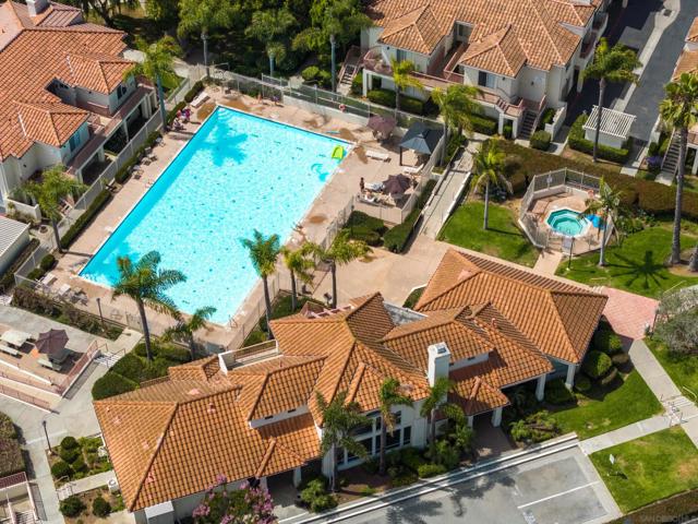 500 Lands End Way, Oceanside CA: https://media.crmls.org/mediaz/0f1c785b-6cc0-4d1e-b7e9-f2004ea0d219.jpg