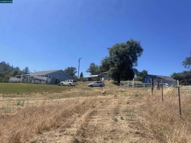 16 Paul Place, Bangor CA: https://media.crmls.org/mediaz/0f1d0d74-4354-4211-9509-d0a165b508e5.jpg