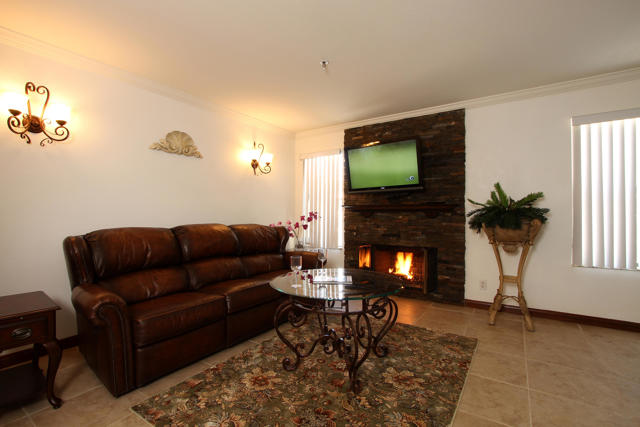 Image 8 of 47 For 43376 Cook Street 91