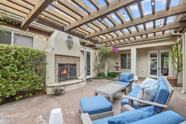 5419 Via Olas, Newbury Park CA: https://media.crmls.org/mediaz/0f1e9032-3abf-48e4-963f-99c96f99cdf6.jpg