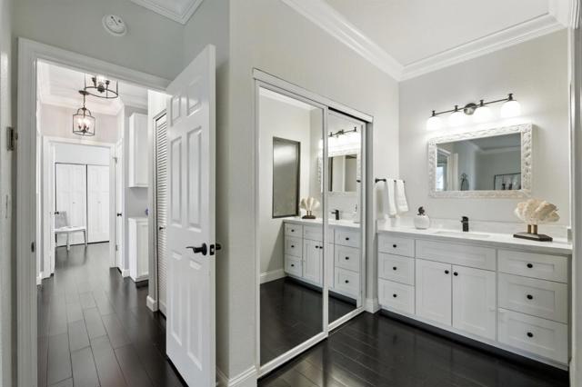 425 Cork Harbour Circle,  CA: https://media.crmls.org/mediaz/0f1e9b90-6c34-4968-8040-7d3c55652181.jpg