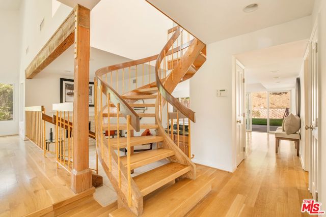 Drew Fenton | 1424 Avenida De Cortez Pacific Palisades CA | MLS: 7471846