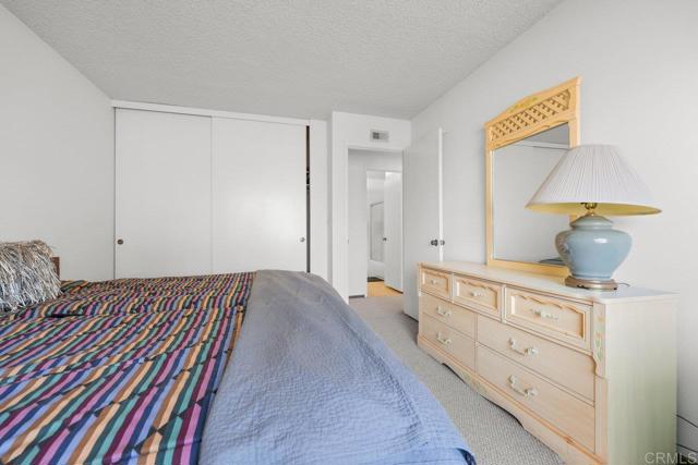1079 Las Rosas Court, Chula Vista CA: https://media.crmls.org/mediaz/0f200fc0-d35c-44ee-a32b-4f984adb2f10.jpg