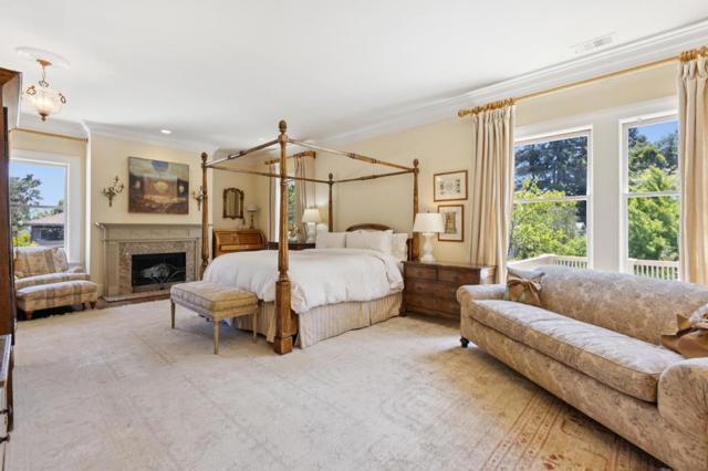 900 University Avenue, Palo Alto CA: https://media.crmls.org/mediaz/0f204e4c-b15d-4068-bfdd-fc21ea79271b.jpg