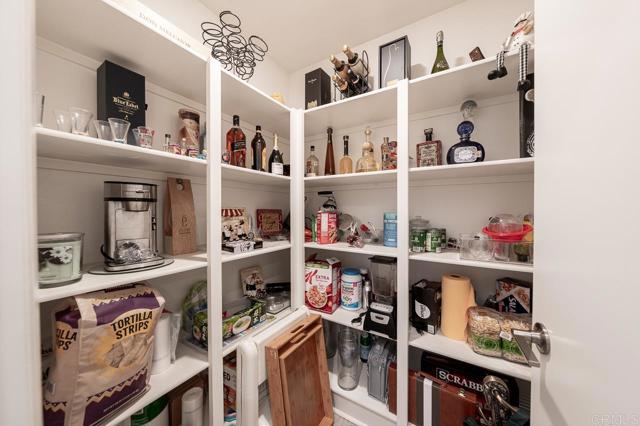 Detail Gallery Image 4 of 42 For 5502 Caminito Sandwaves #173,  San Diego,  CA 92154 - 4 Beds | 3/1 Baths