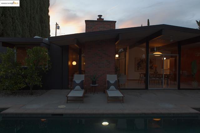 4020 Salem ST, Concord CA: https://media.crmls.org/mediaz/0f21d680-7d8a-462d-b1fd-7109e6fa24c8.jpg