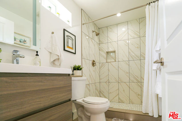6713 Saint Clair Avenue, North Hollywood CA: https://media.crmls.org/mediaz/0f229593-4385-44c9-8d46-64c3623e6a8c.jpg